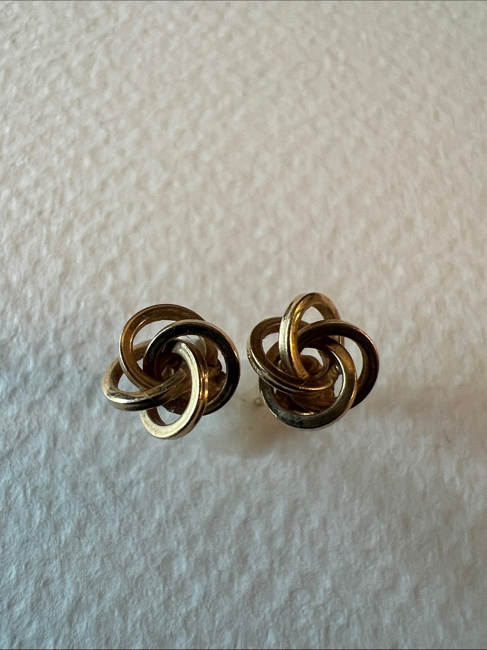 14k Gold Interlocking Knot Stud Earrings